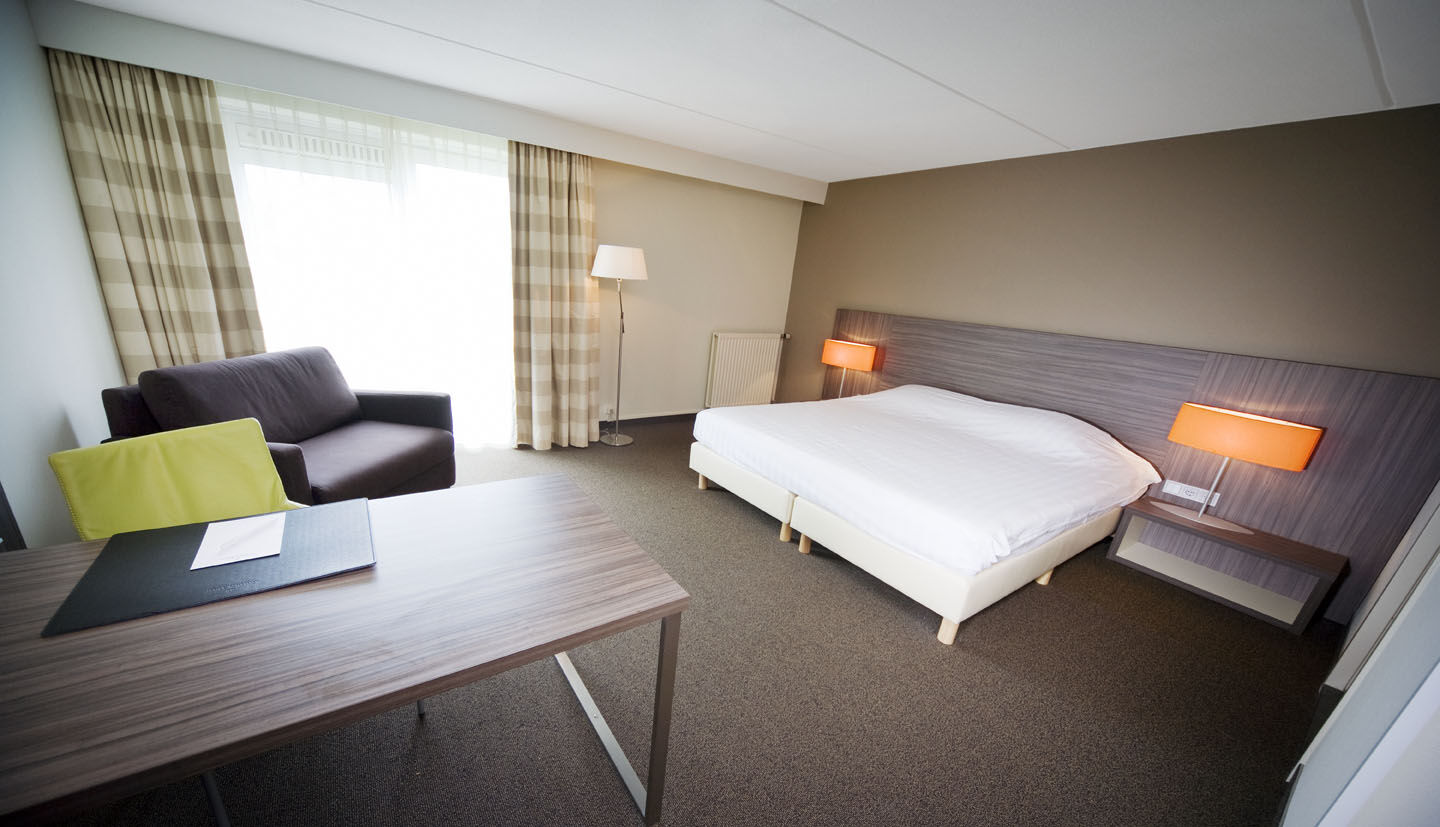 Tulip Inn Лейдердорп Экстерьер фото